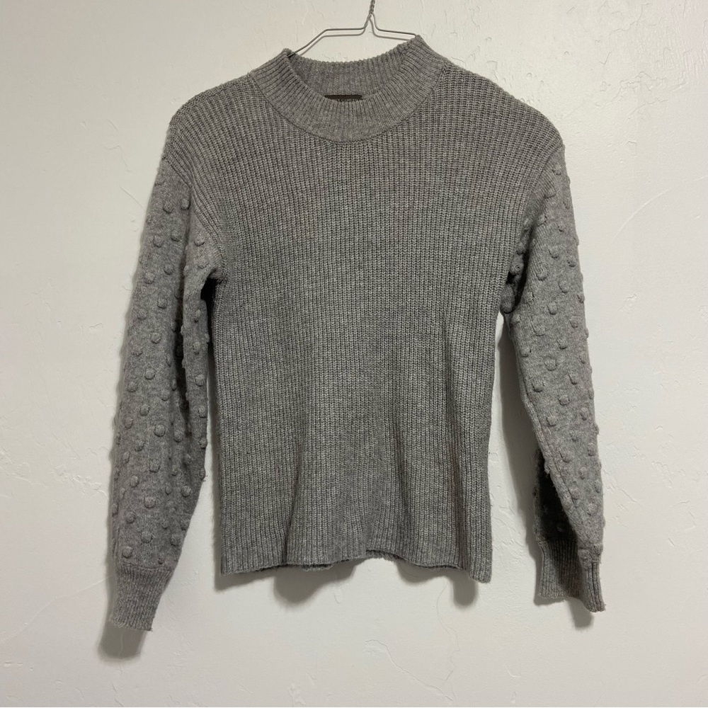 Vince Camuto Gray Sweater Pullover Crew Neck Women's Small Polka Dot Sleeves
